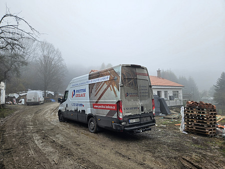 Izolace stropu novostavby – dřevostavby v Závisti
